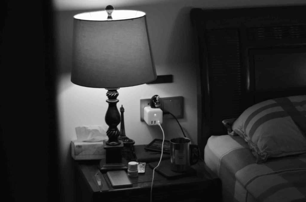 Problemi di sonno con la luce accesa