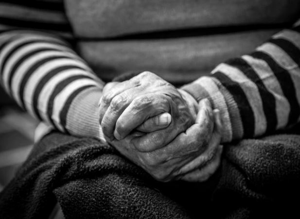 assistenza anziani non autosufficienti