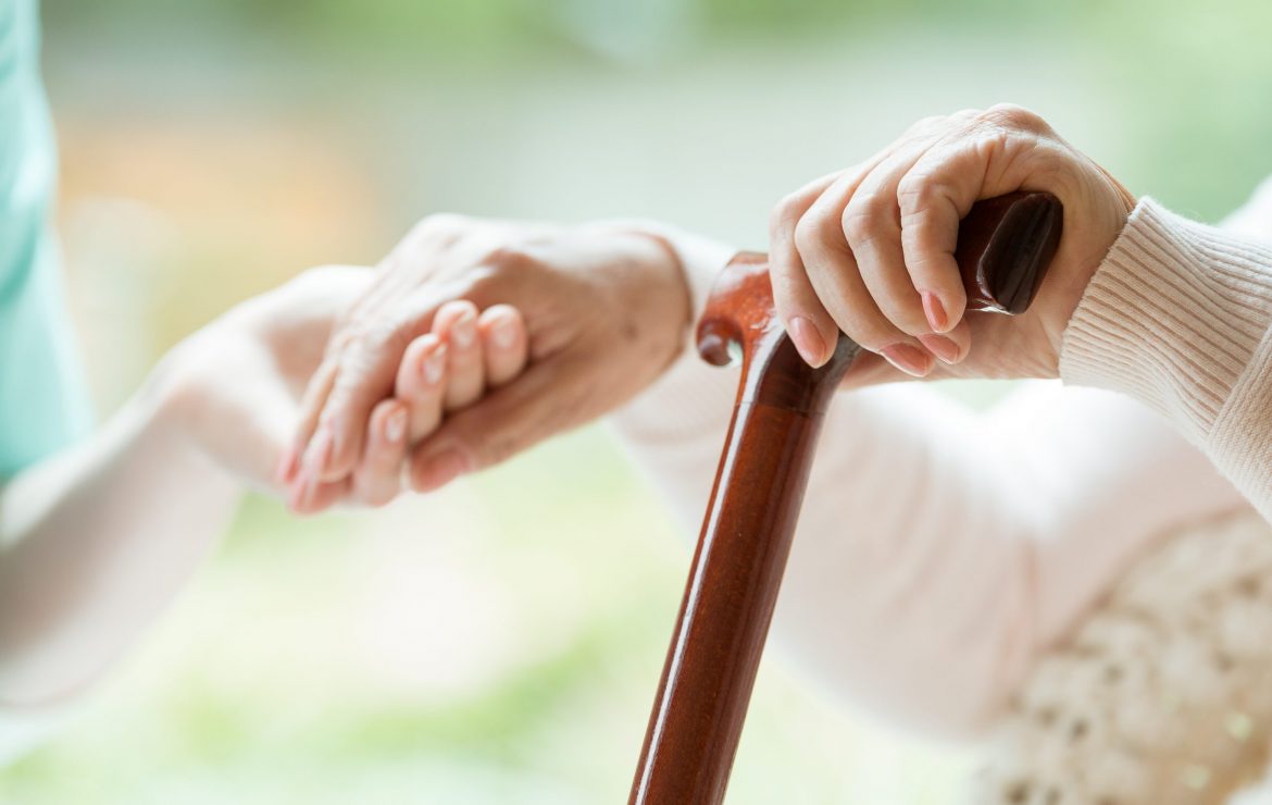 Consigli per caregiver che assistono Alzheimer e Demenza